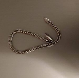 925 stealing silver v bracelet